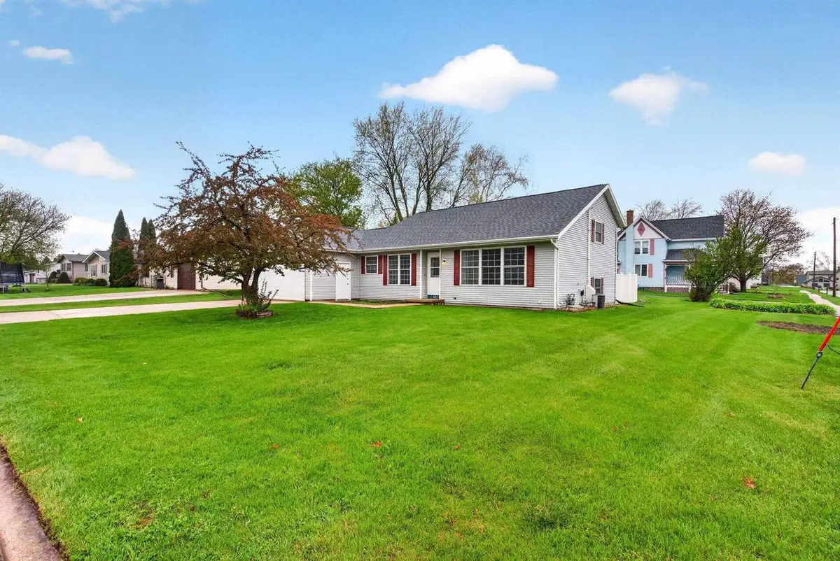 604 Sunrise Drive, Ripon, WI 54971 - #1