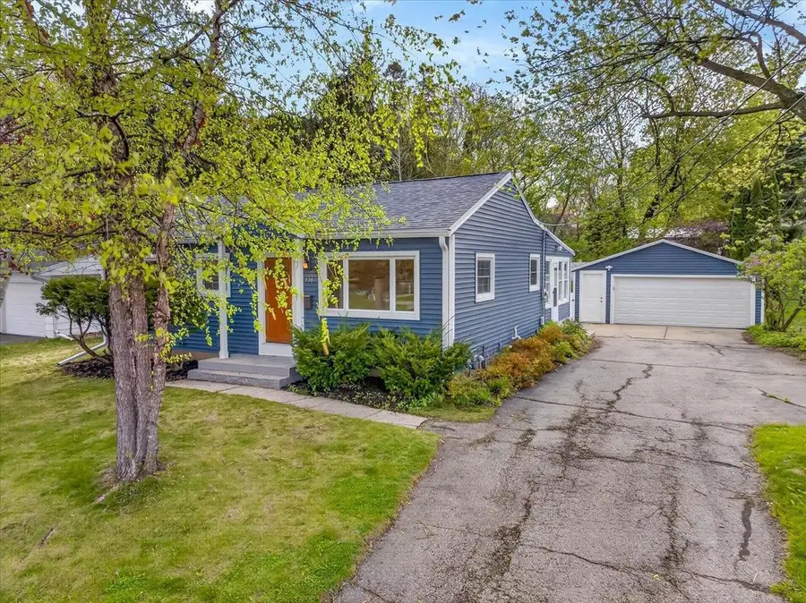 5316 Healy Lane, Monona, WI 53716 - #3
