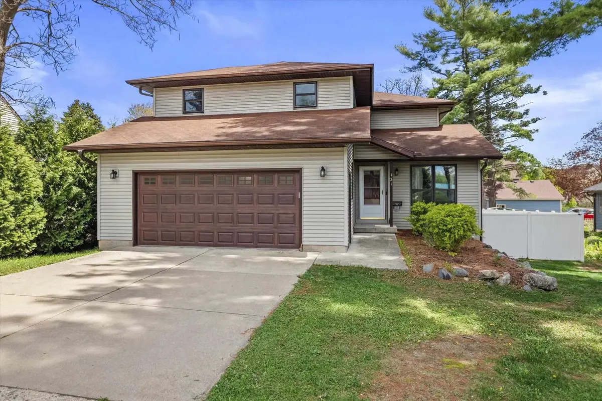 121 Merton Avenue, Lodi, WI 53555 - #1