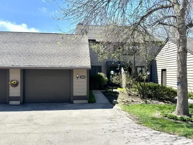 120 Glenview Court, Janesville, WI 53548 - #2