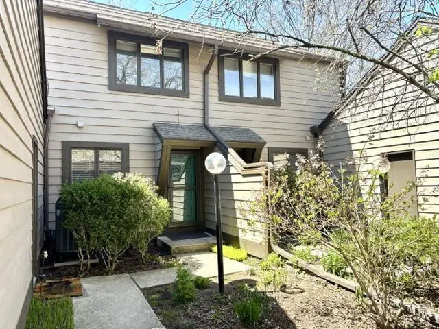 120 Glenview Court, Janesville, WI 53548 - #3