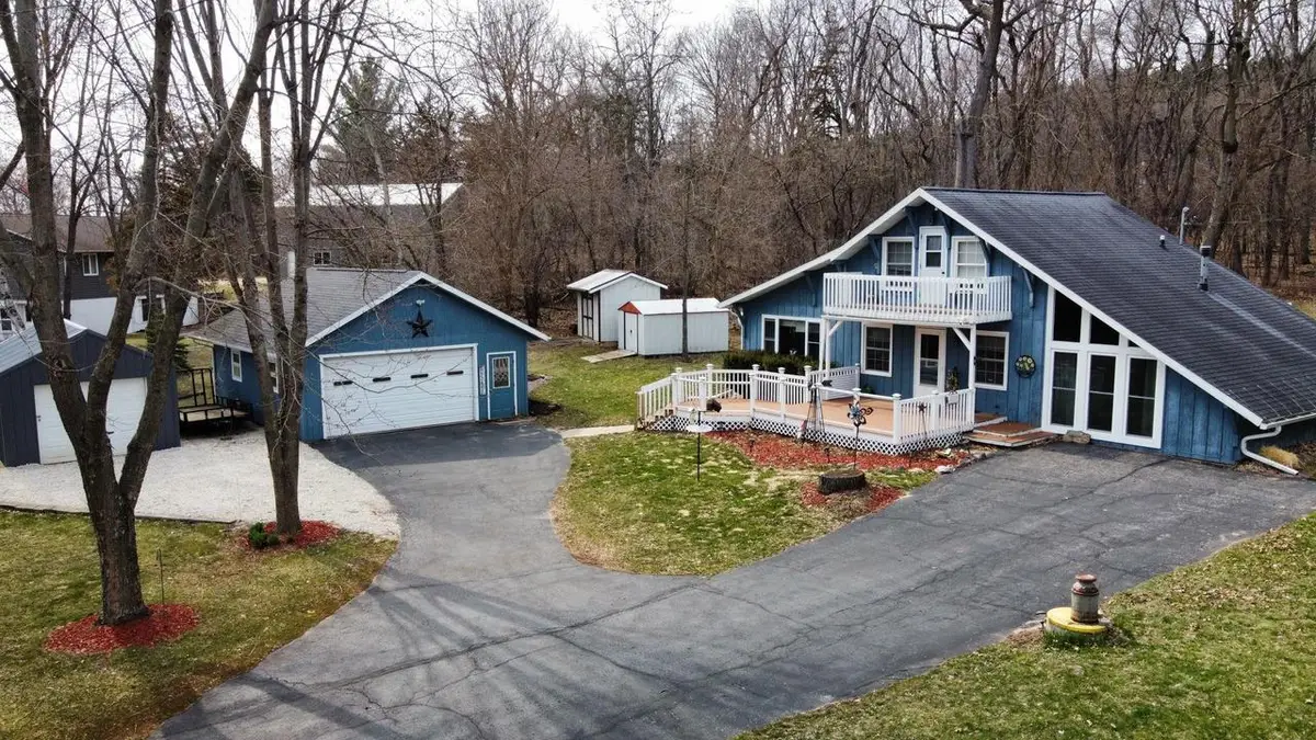 E12516 County Road T., Baraboo, WI 53913 - #1
