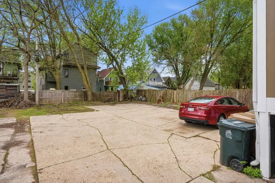 2027 Washington Avenue, Madison, WI 53704 - #2