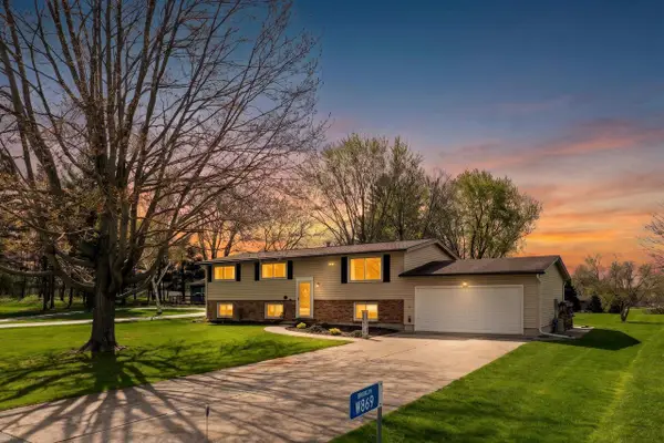 W869 Summit Court, Green Lake, WI 54941