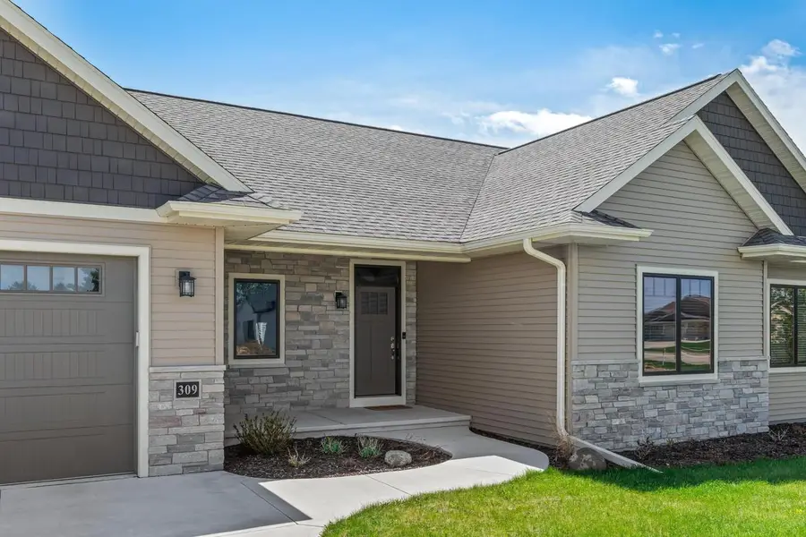 309 Drumlin Loop, Ripon, WI 54971 - #3
