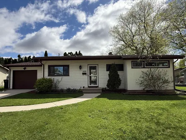 1426 Tamarack Lane, Janesville, WI 53545