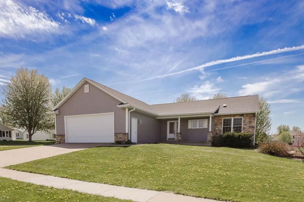 905 Heather Lane, Platteville, WI 53818 - #1