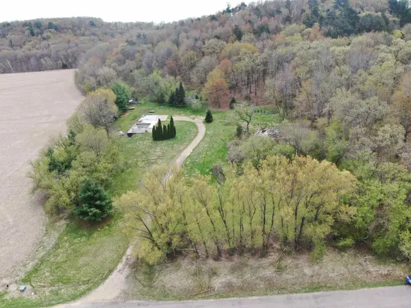 W8239 Suldal Road, Mauston, WI 53948