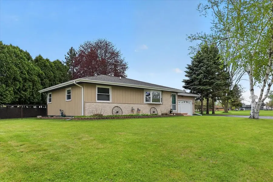 300 Prairie Avenue, Lake Mills, WI 53551 - #2
