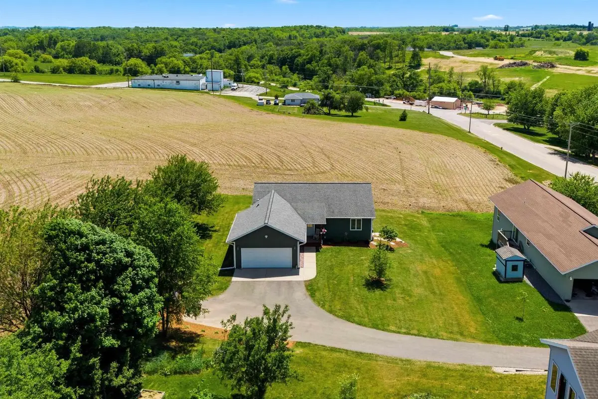 503 N Bennett Road, Dodgeville, WI 53533 - #1