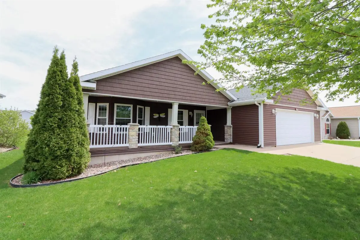 3105 Beth Lane, Holmen, WI 54636 - #1