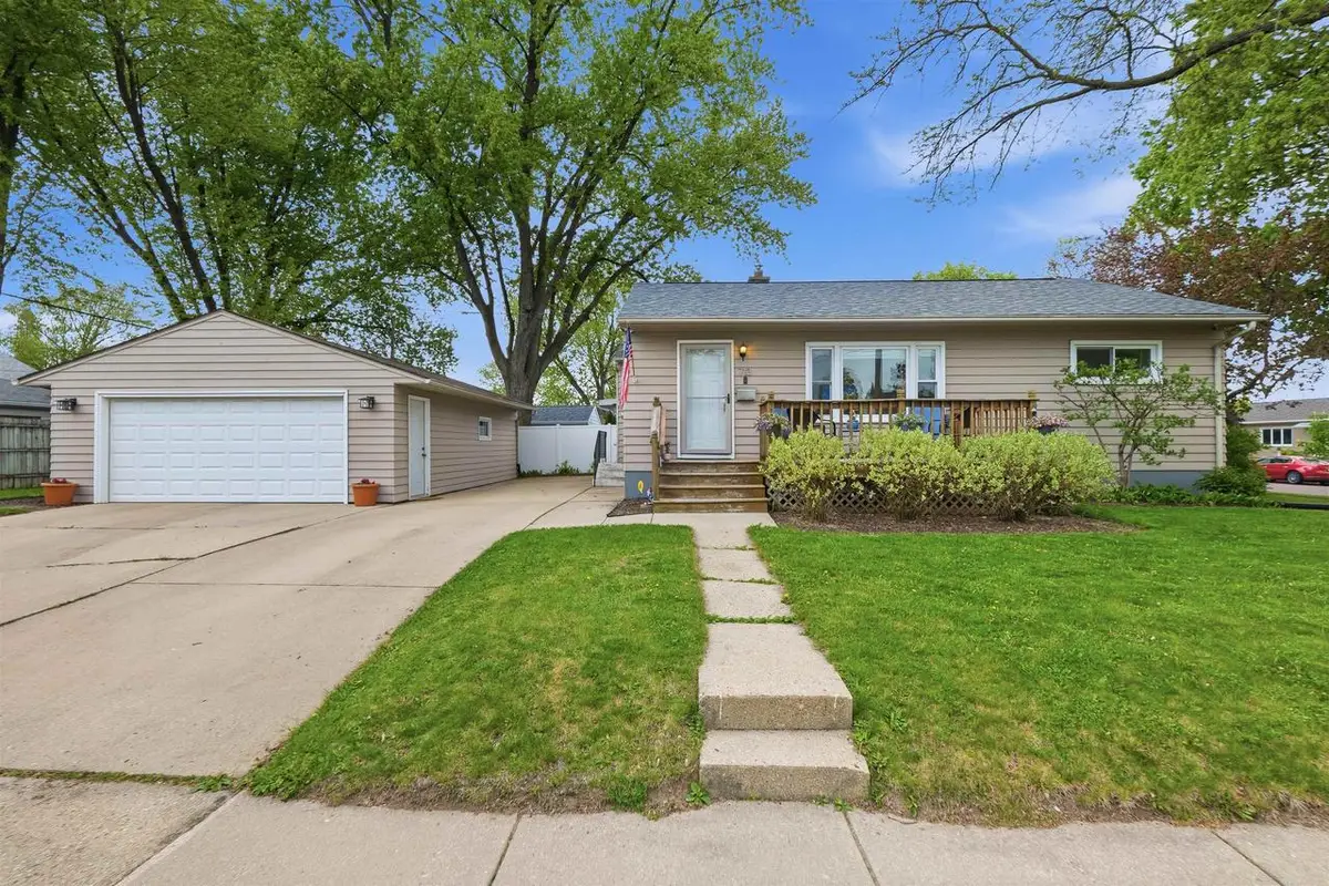 713 Dempsey Road, Madison, WI 53714 - #1