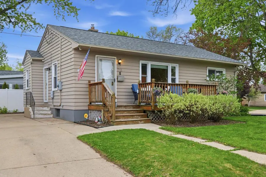 713 Dempsey Road, Madison, WI 53714 - #2