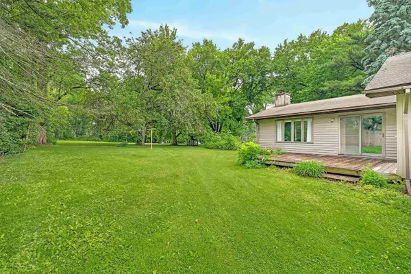 5205 MIDMOOR Road, Monona, WI 53716