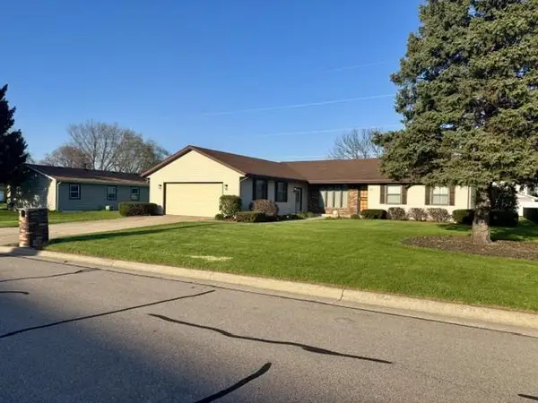 226 Beechwood Drive, Janesville, WI 53548