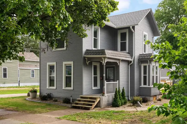 122 S 1st Street, Evansville, WI 53536
