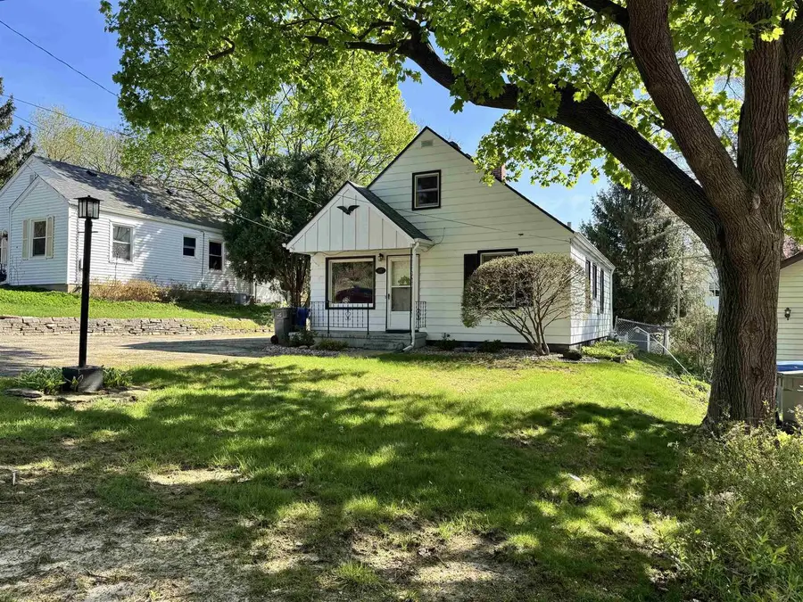 907 Birch Haven Circle, Monona, WI 53716 - #2