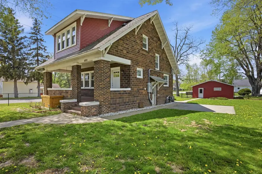 601 Vine Street, Wisconsin Dells, WI 53965 - #3