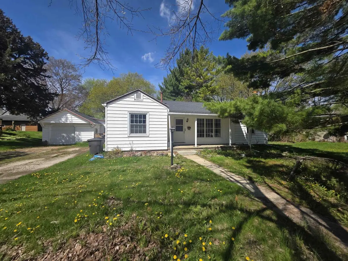 142 N Newcomb Street, Whitewater, WI 53190 - #1