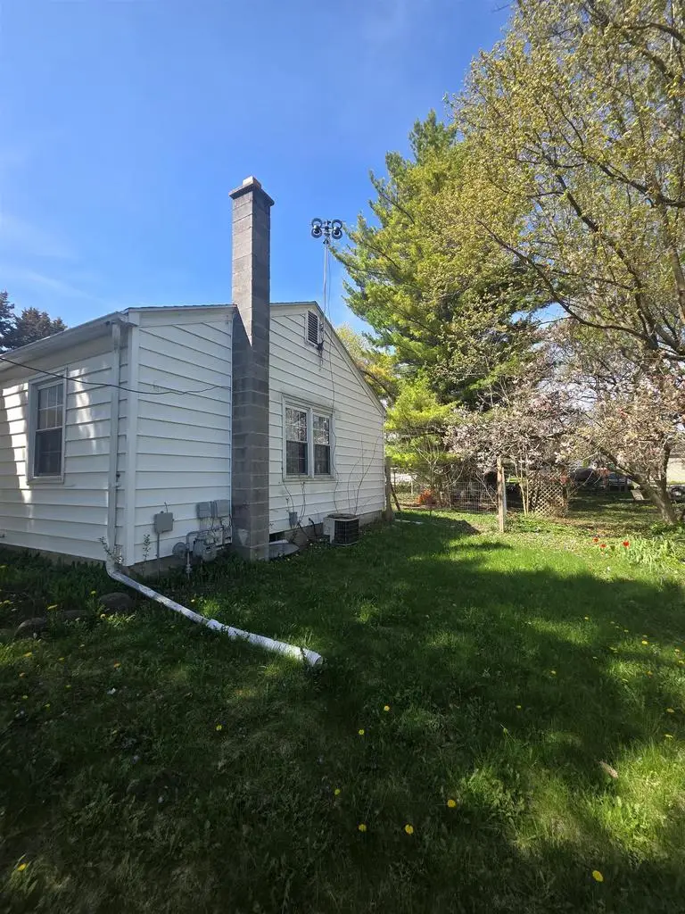 142 N Newcomb Street, Whitewater, WI 53190 - #2