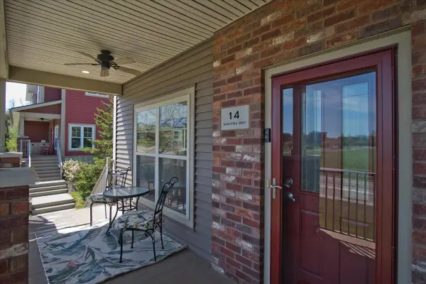 14 Sinatra Way, Fitchburg, WI 53711