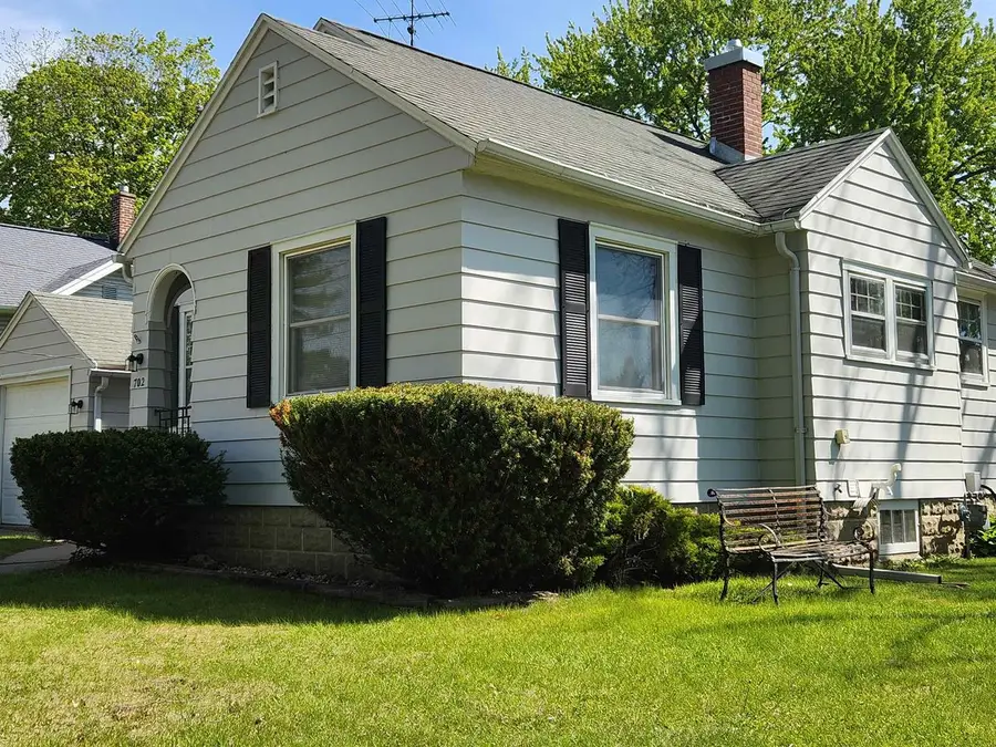 702 Ridge Street, Baraboo, WI 53913 - #3