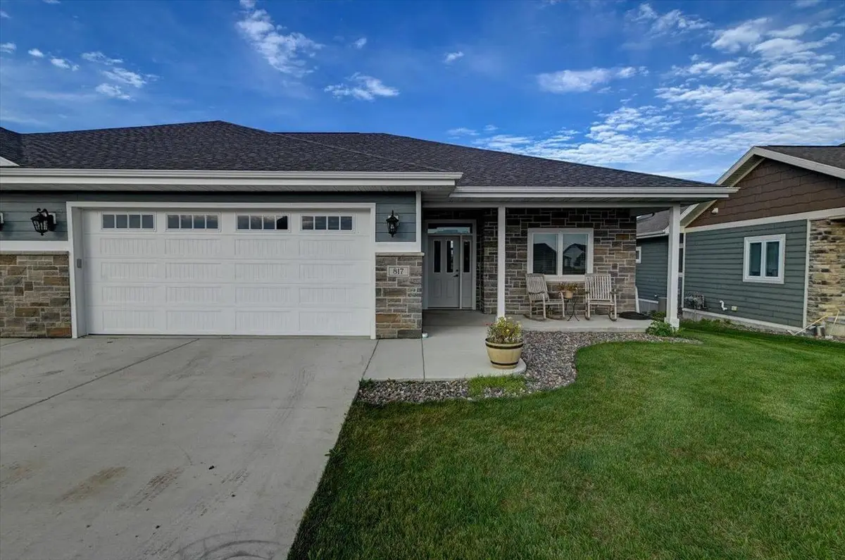 825 Vineyard Drive, Cambridge, WI 53523 - #1