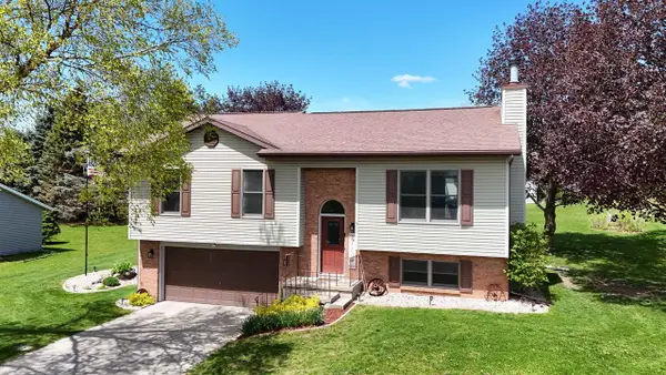 516 Mohawk Trail, Deforest, WI 53532