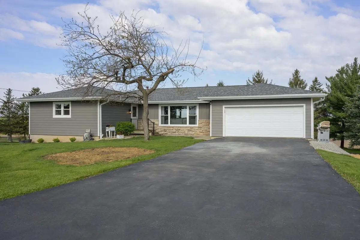 N3645 County Road G, Reeseville, WI 53579 - #1