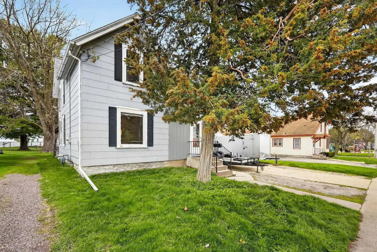 507 Lincoln Avenue, Beaver Dam, WI 53916 - #1