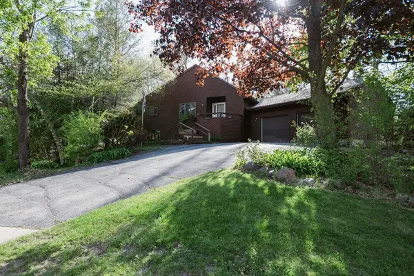 1815 Royal Oaks Drive, Janesville, WI 53548