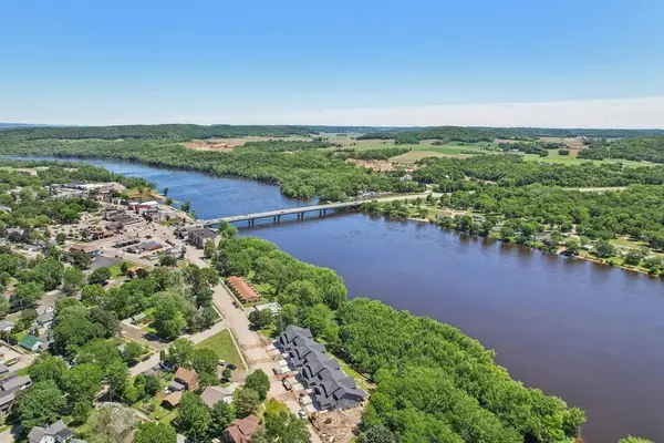 1002 Water Street, Sauk City, WI 53583