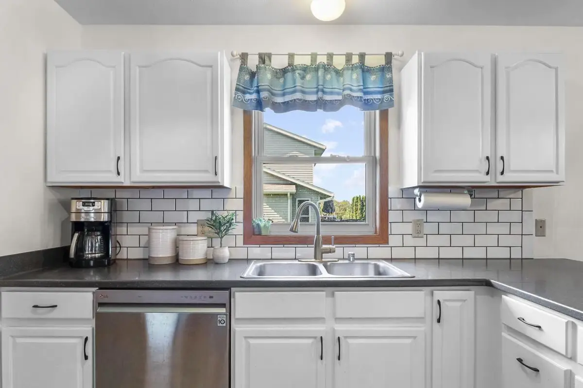 1357 Broadway Drive, Sun Prairie, WI 53590 - #1