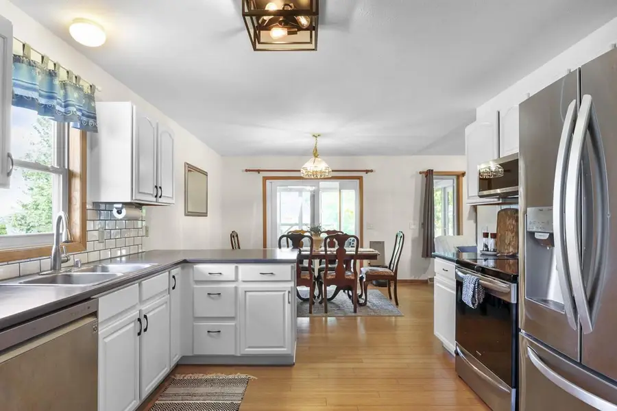 1357 Broadway Drive, Sun Prairie, WI 53590 - #2