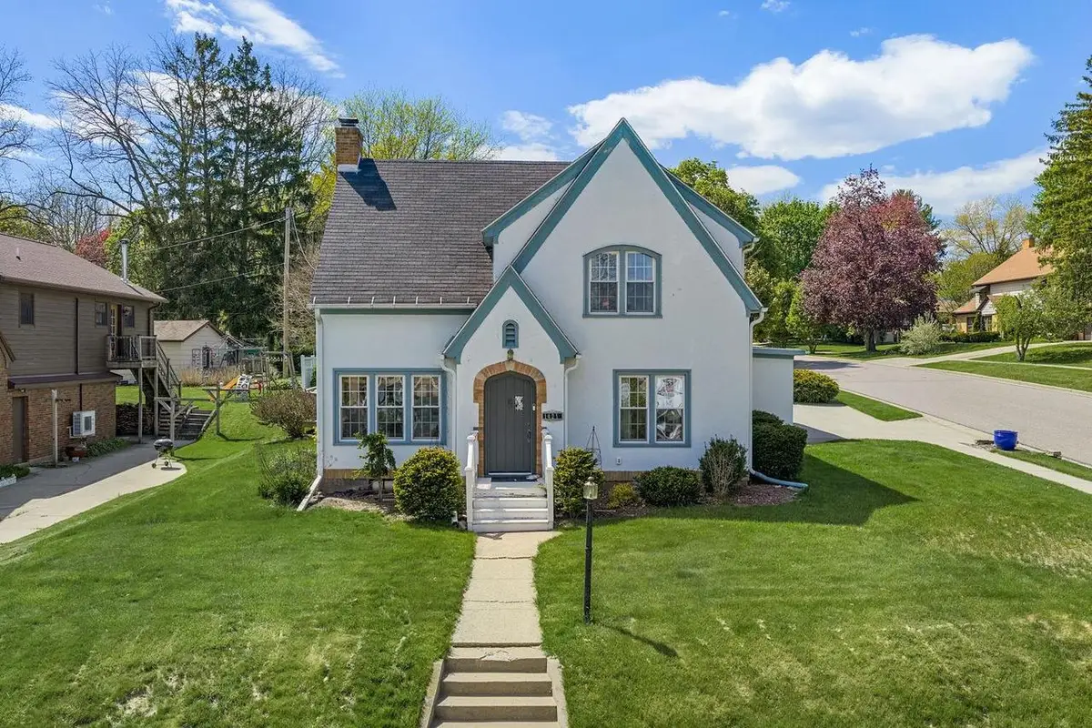1421 Ash Street, Baraboo, WI 53913 - #1
