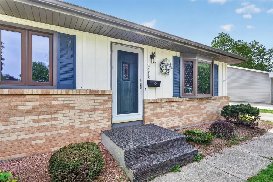 2215 GRANT Avenue, Janesville, WI 53546 - #2