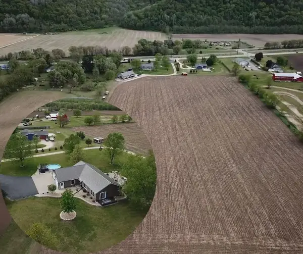 911 Exchange Street, Blue River, WI 53518