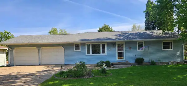 2420 Scrabble Creek Drive, Hazel Green, WI 53811