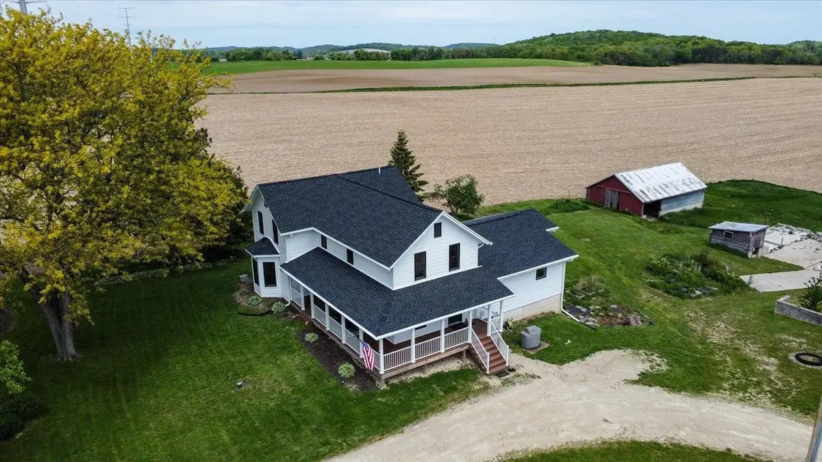 5260 Tower Line Road, Marshall, WI 53559 - #1