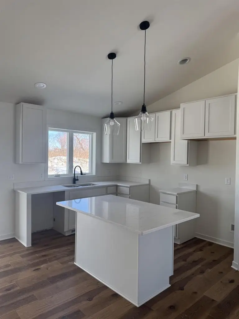 982 Bell Circle, Arlington, WI 53911 - #3