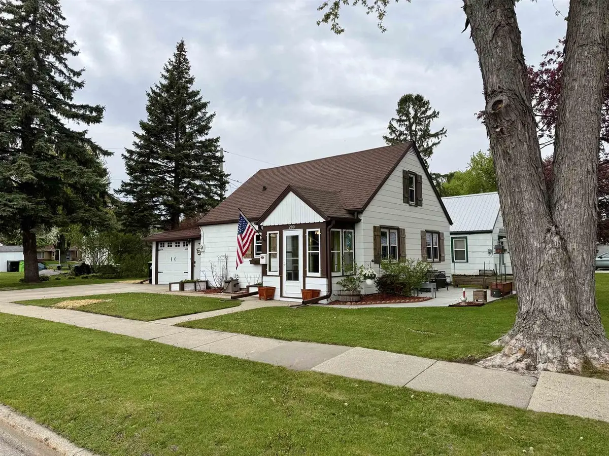 200 Grandview Avenue, Waupun, WI 53963 - #1
