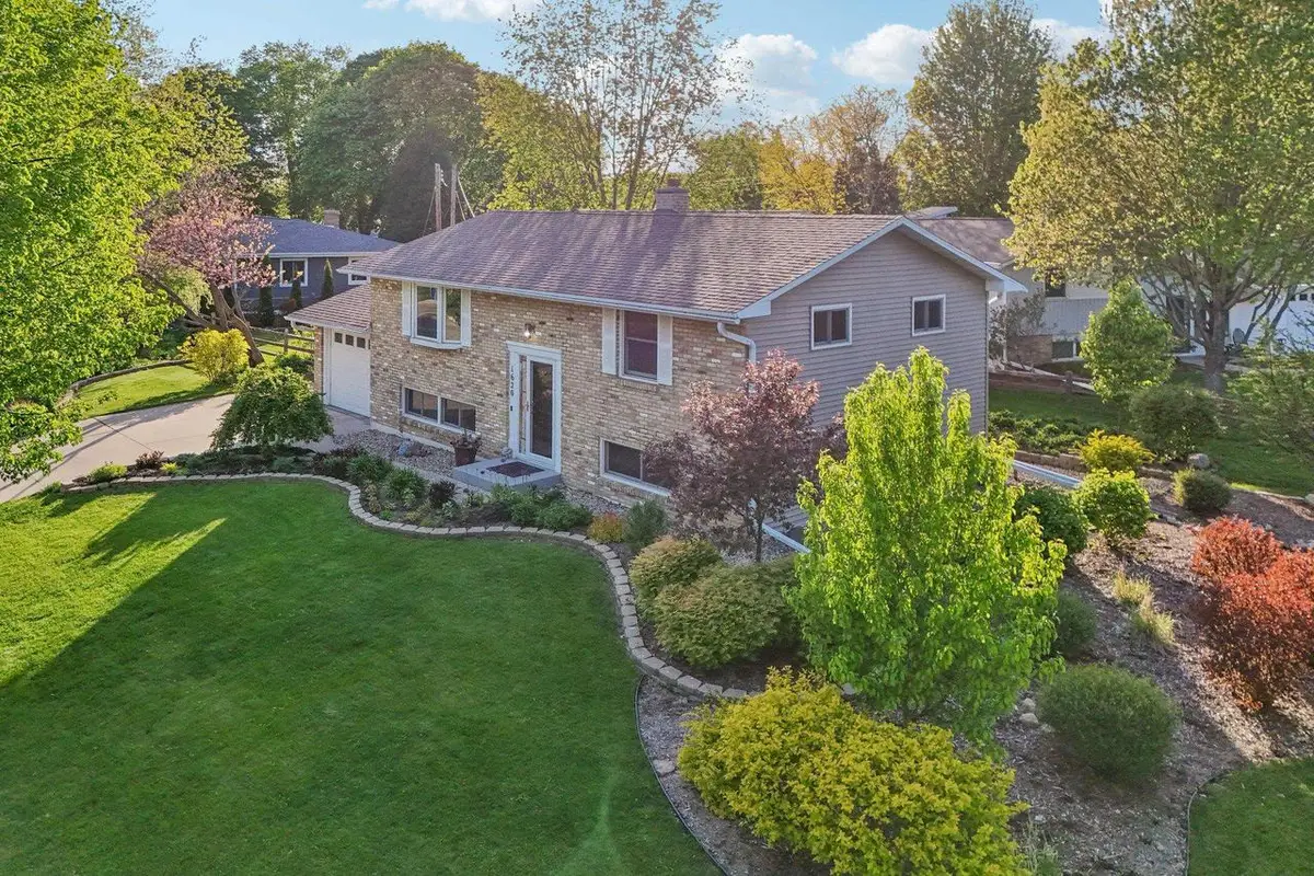 1620 Maple Street, Middleton, WI 53562 - #1
