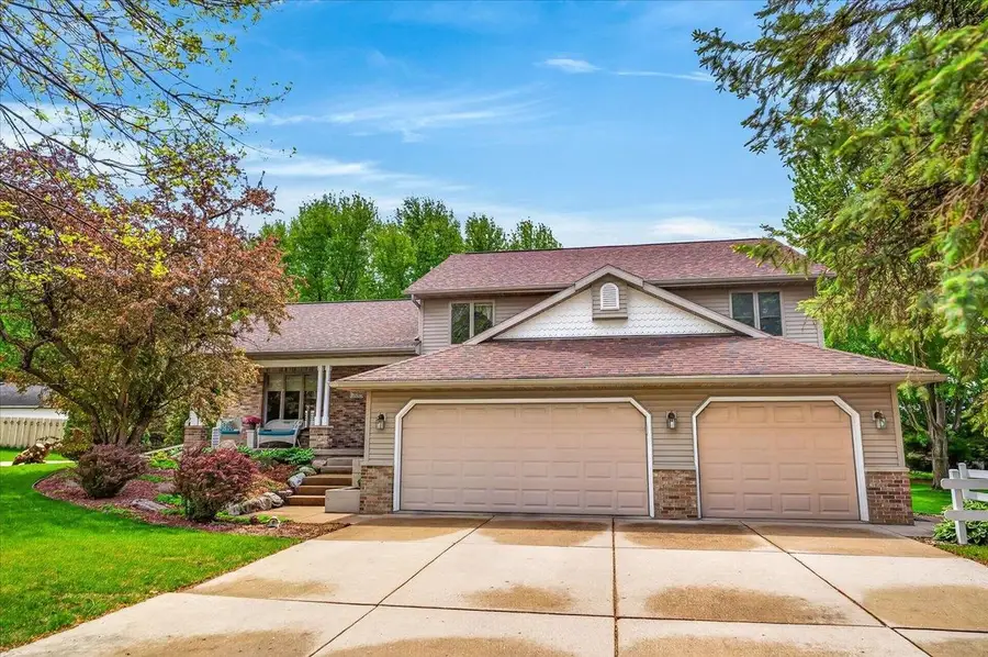 706 Summerton Court, Sun Prairie, WI 53590 - #2