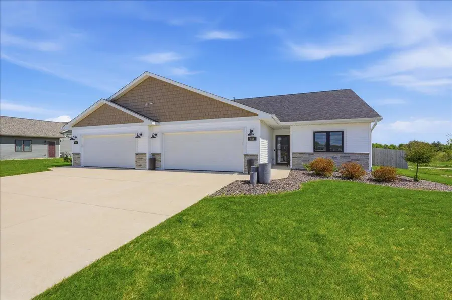 588 Stonewood Court, Evansville, WI 53536 - #2