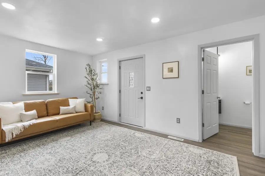 1317 Everett Street, Madison, WI 53704 - #2