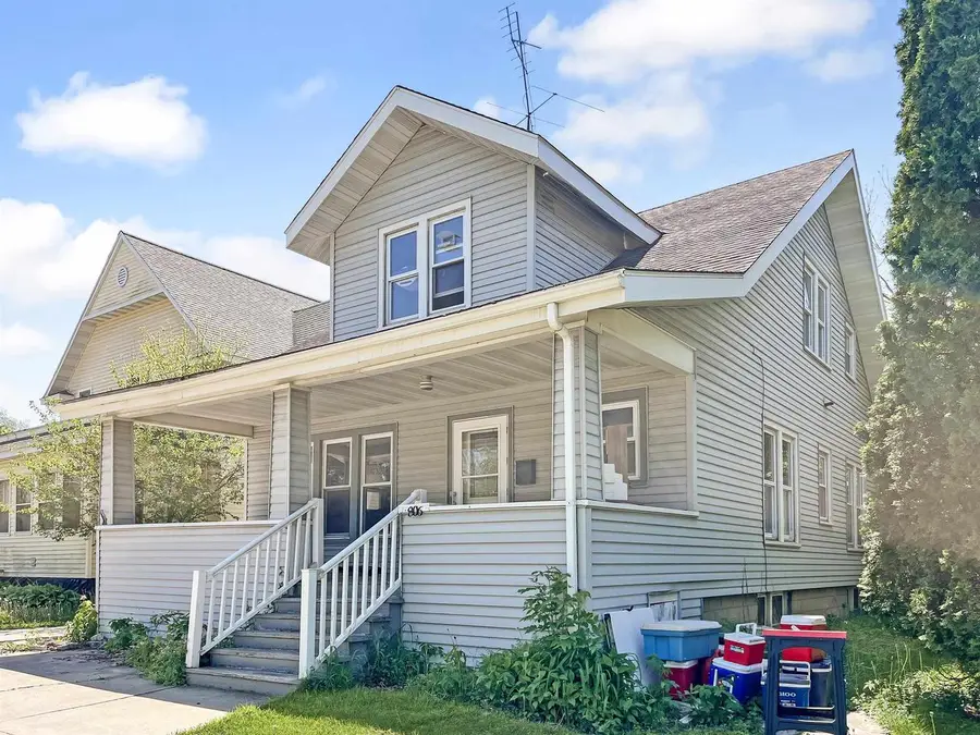806 E Main Street, Reedsburg, WI 53959 - #3