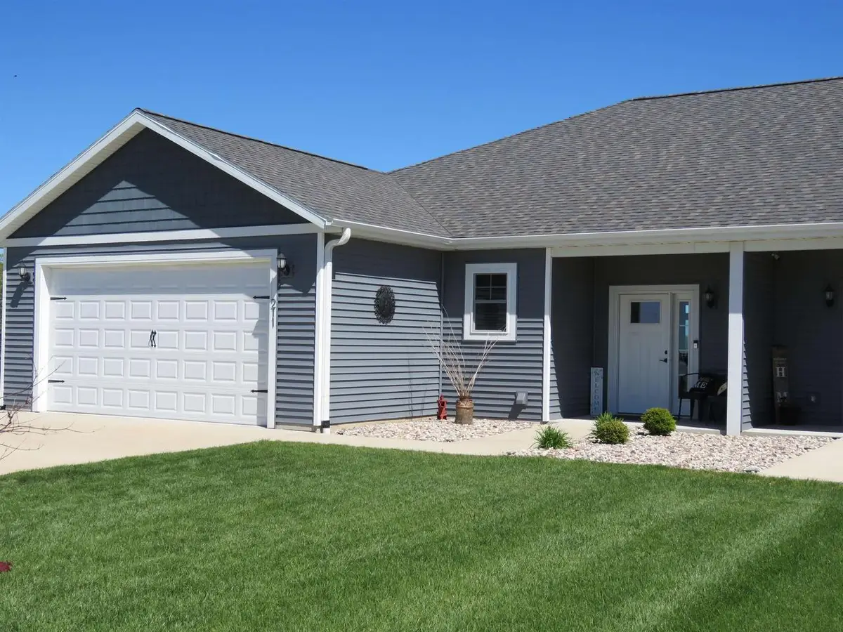 211 Linden Lane, Fox Lake, WI 53933 - #1
