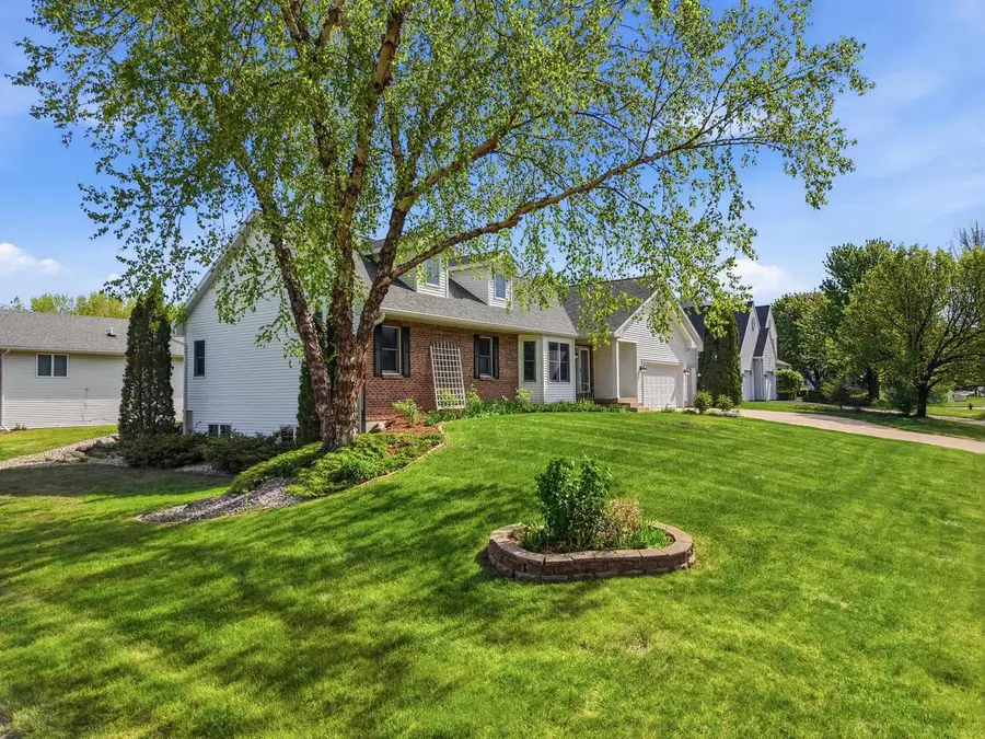 1696 Chadsworth Drive, Sun Prairie, WI 53590 - #2