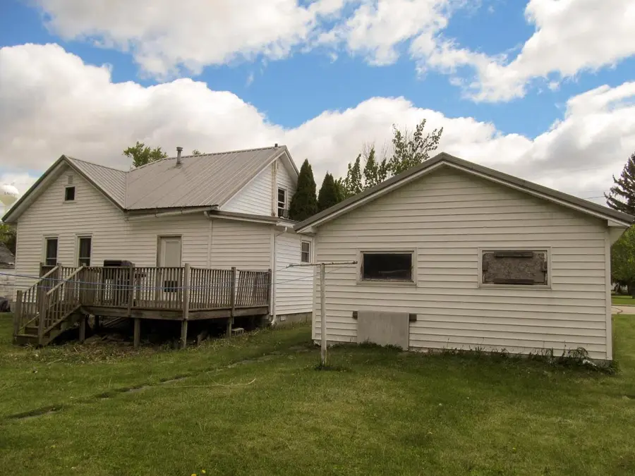 115 S Grand Street, Livingston, WI 53554 - #3
