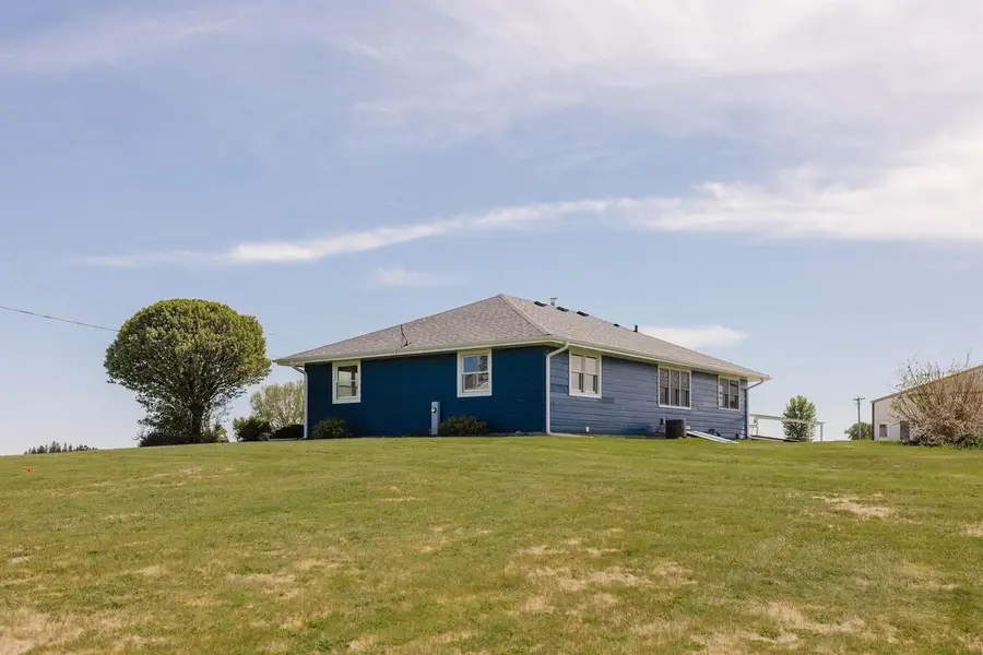 674 County Road O Road, Mineral Point, WI 53565 - #3